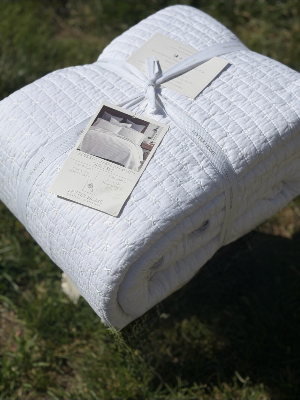 Levtex Home Luxury Cross Stitch Reversible King/Cal King Quilt Set Bright White